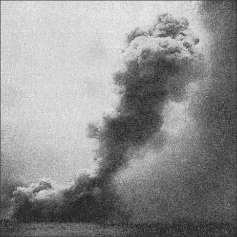 HMS Queen Mary explodes at the Battle of Jutland