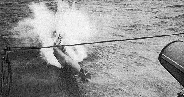 torpedo-launch-destroyer.jpg